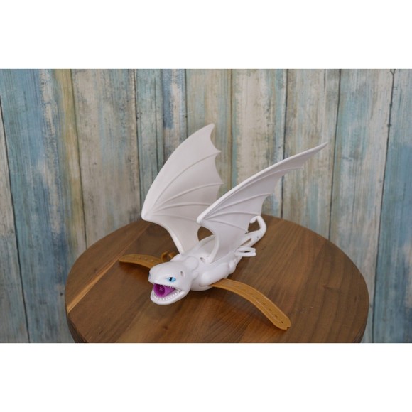 How To Train Your Dragon Lightfury Wrist Launcher Dart Gun DreamWorks - Picture 1 of 9